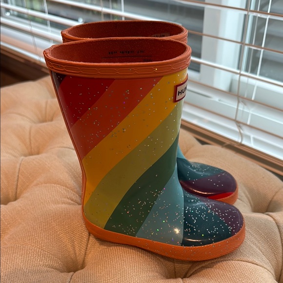 Hunter Kids' Rainbow Rain Boots - Picture 2 of 6